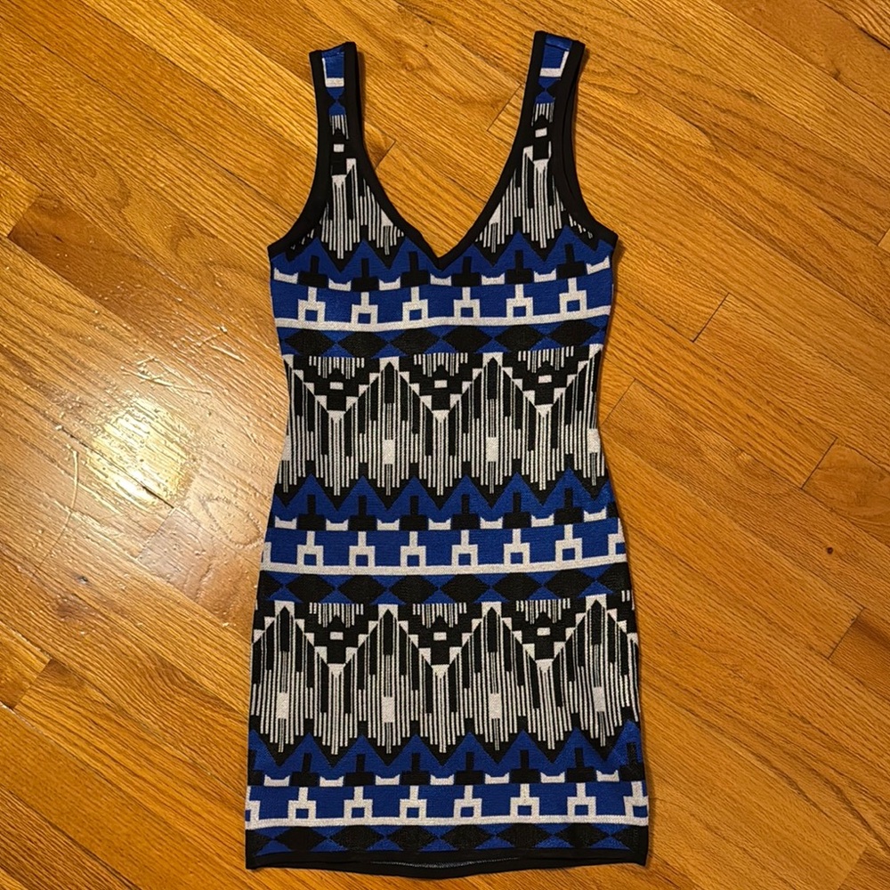 2B Bebe Black and White Bodycon Mini Dress V-Neck